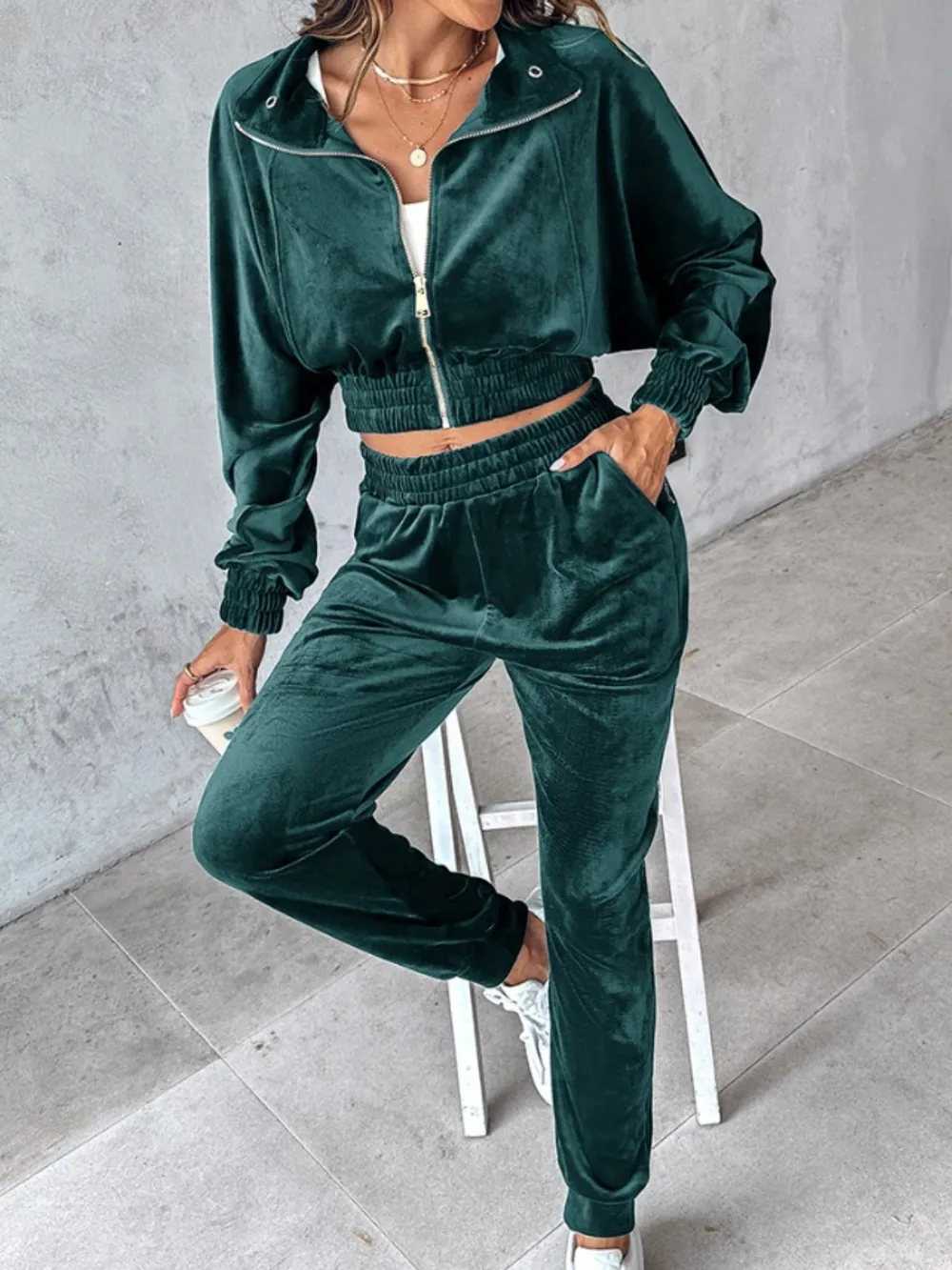 Zip Up Long Sleeve Cropped Top and Joggers Set, image 12