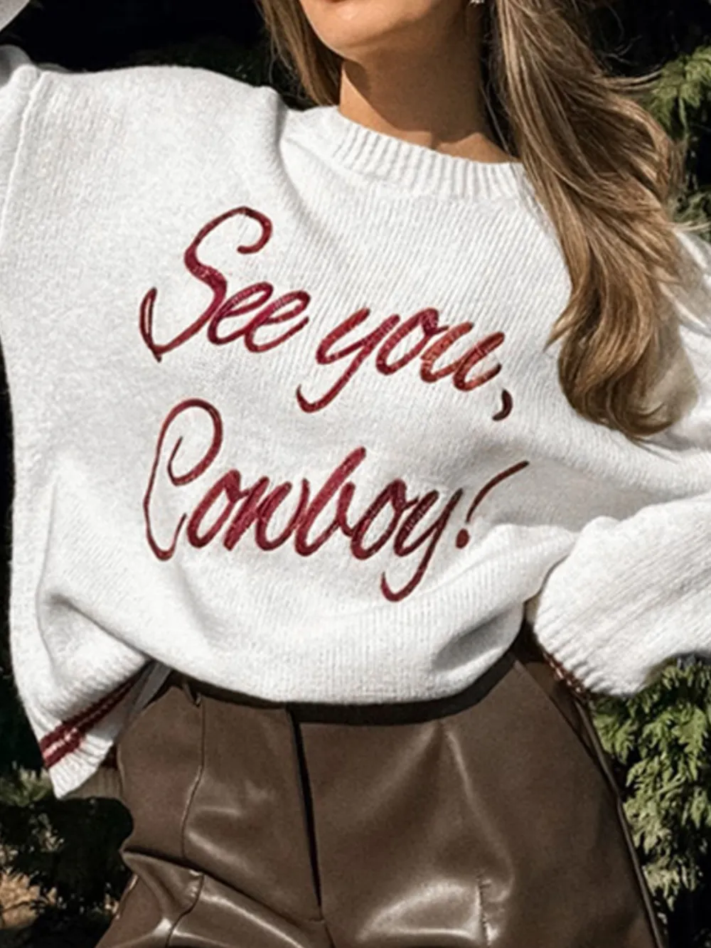 Letter Contrast Hem Round Neck Sweater, image 3