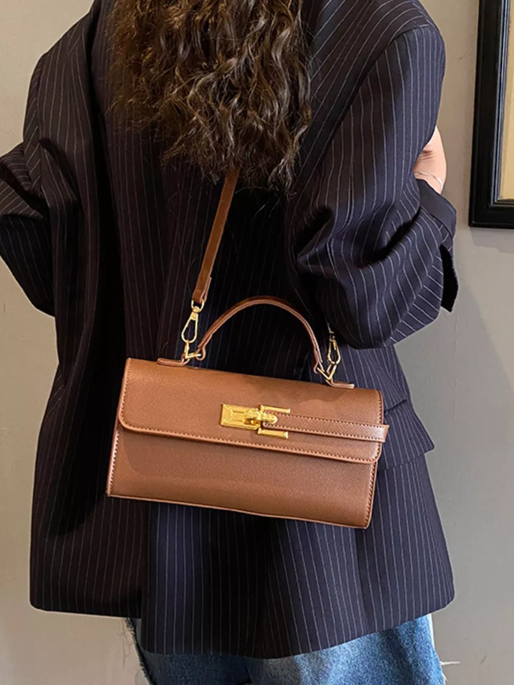 Golden Clasp Crossbody Bag, image 4
