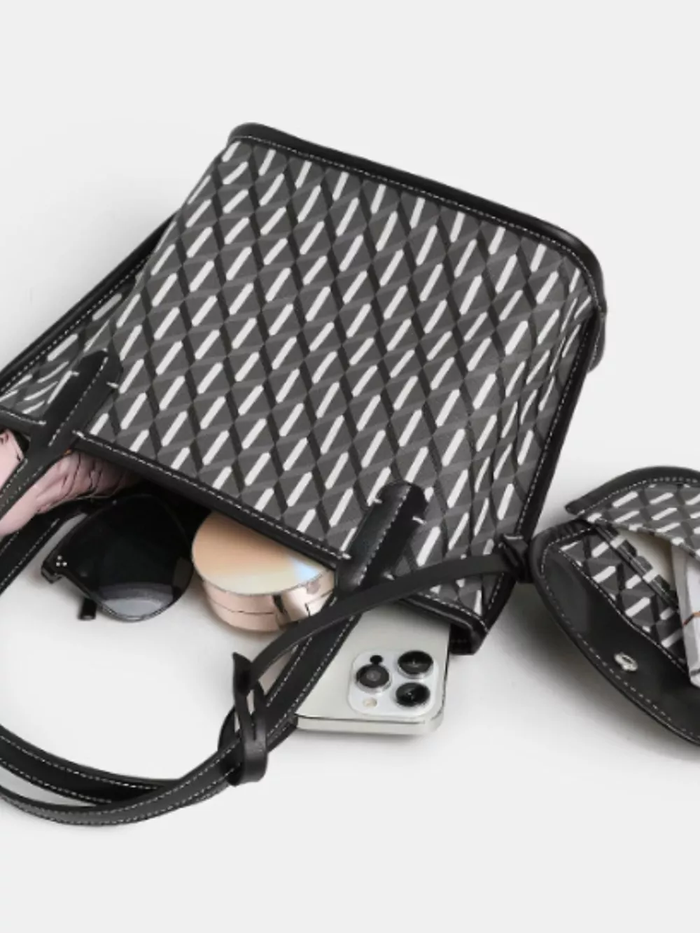 Geometric Handbag with Detachable Purse, image 5