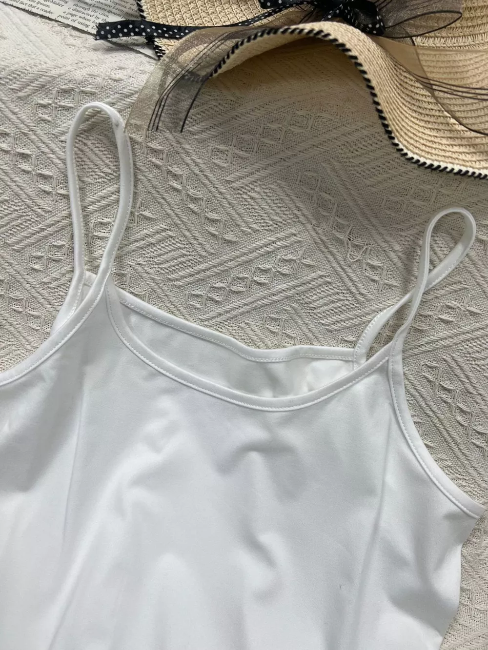 Solid Color Scoop Neck Cami, image 4