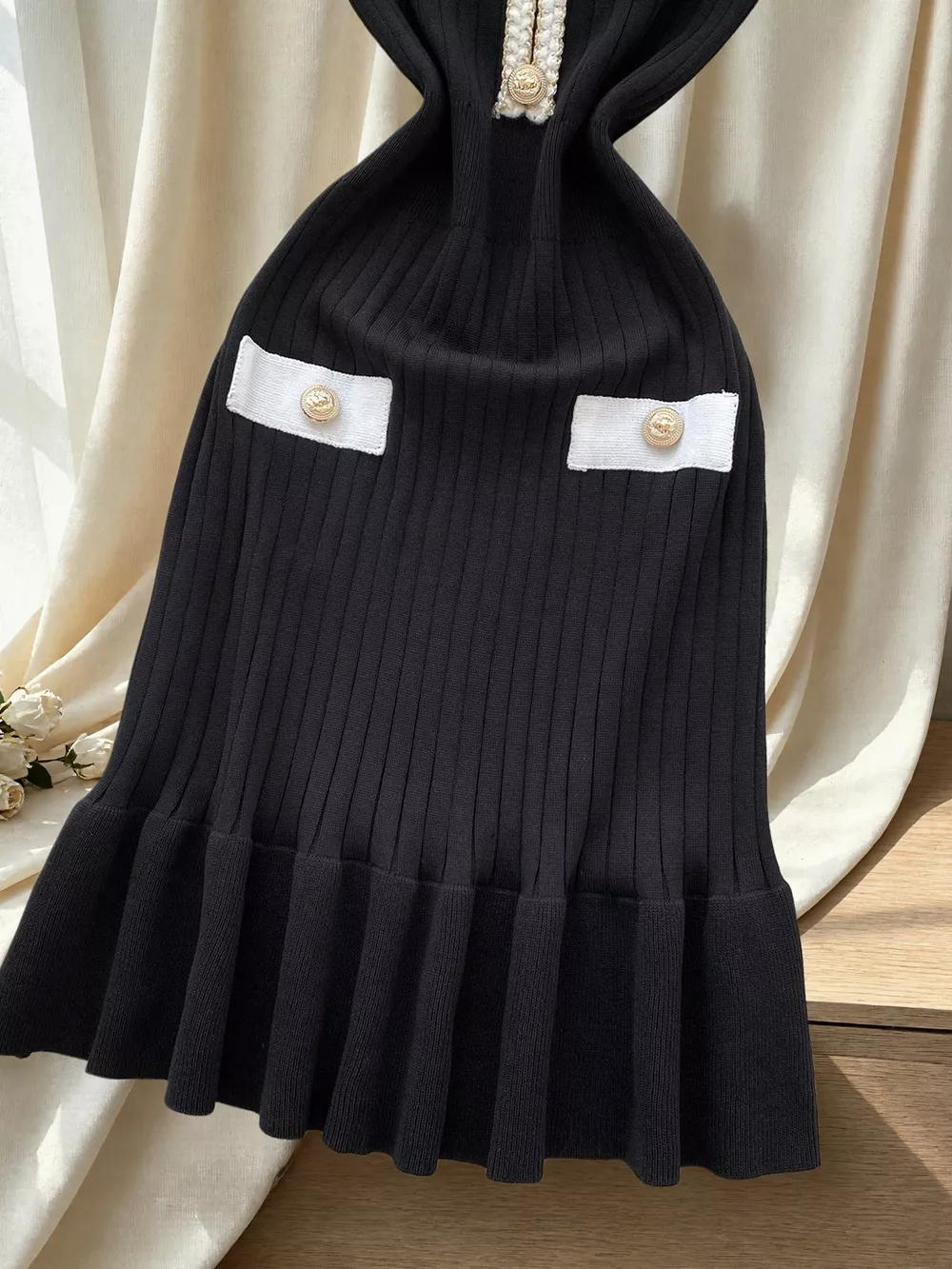 Ruffled Hem V-Neck Ribbed Knit Dress, image 7