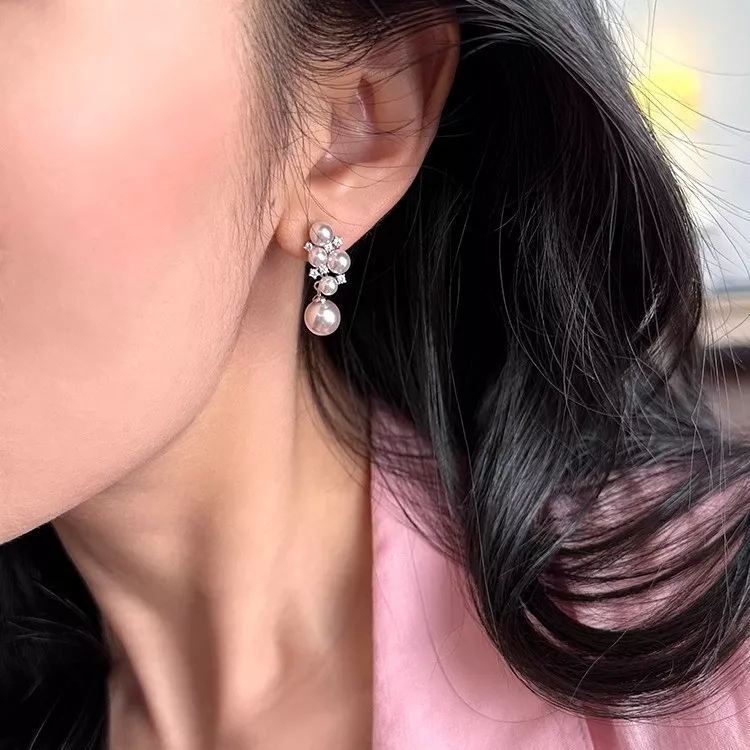 Pearl Cluster Earrings, image 4