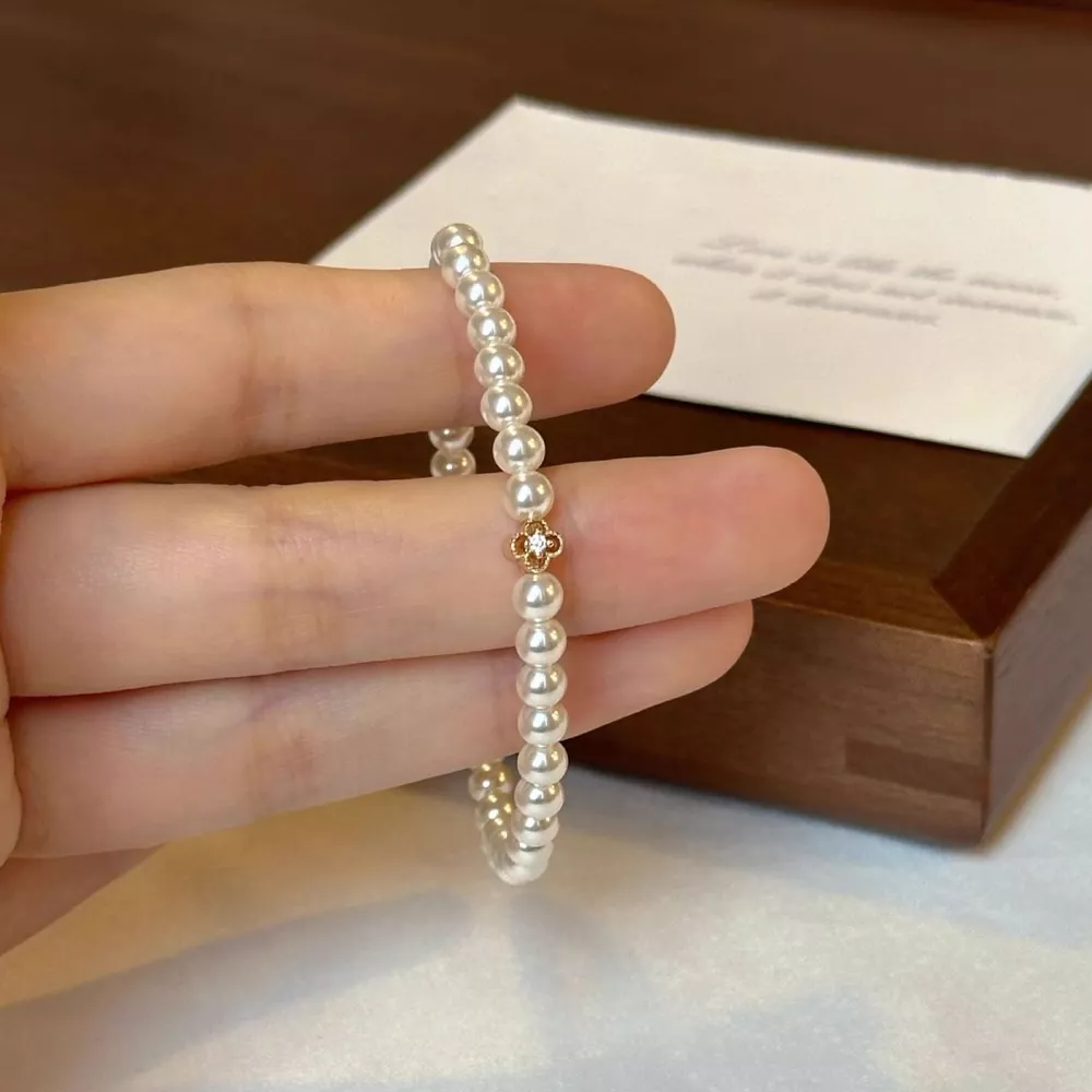 Floral Pearl Beaded Bracelet