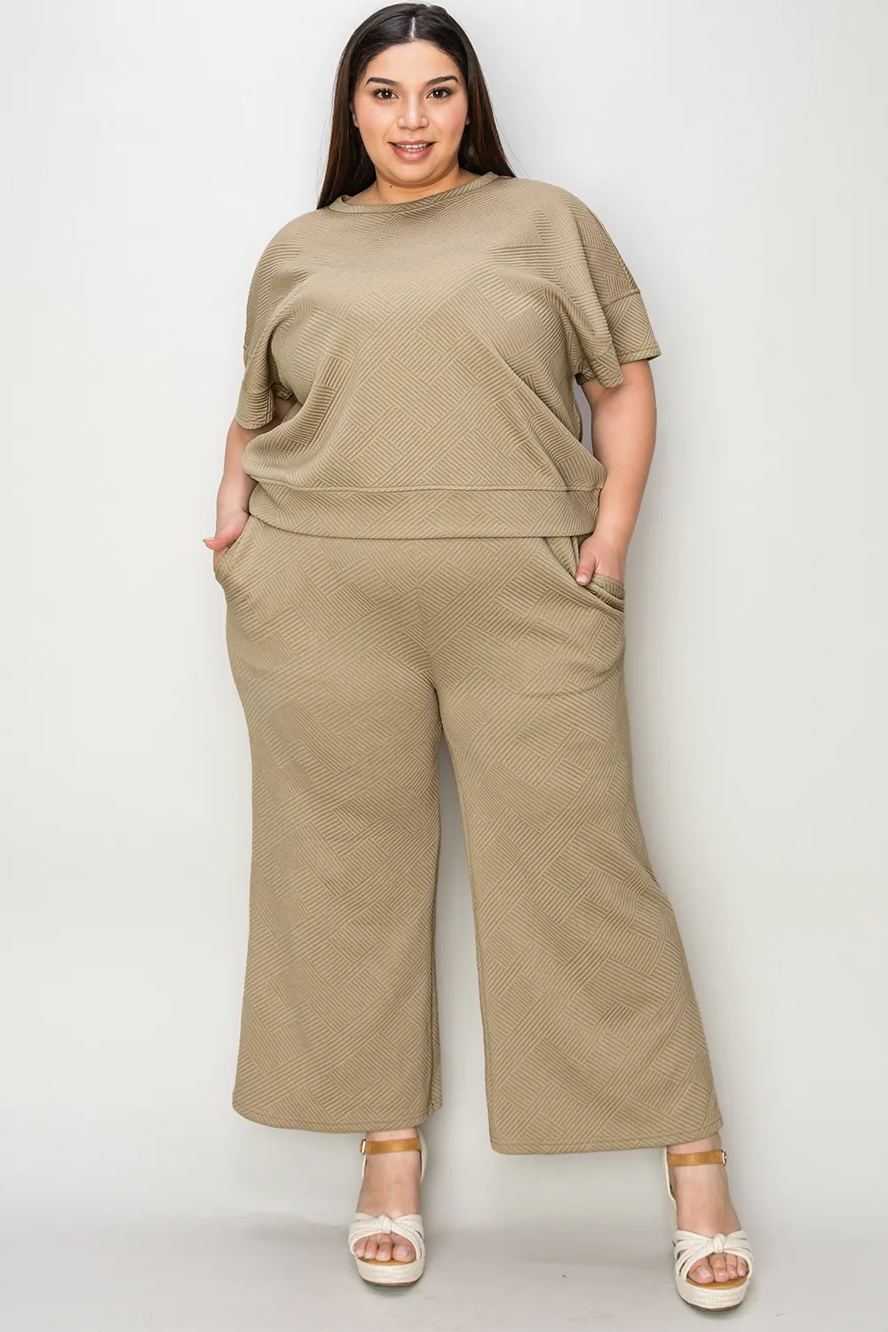 Full Size Texture Short Sleeve Top and Pants Set, image 10