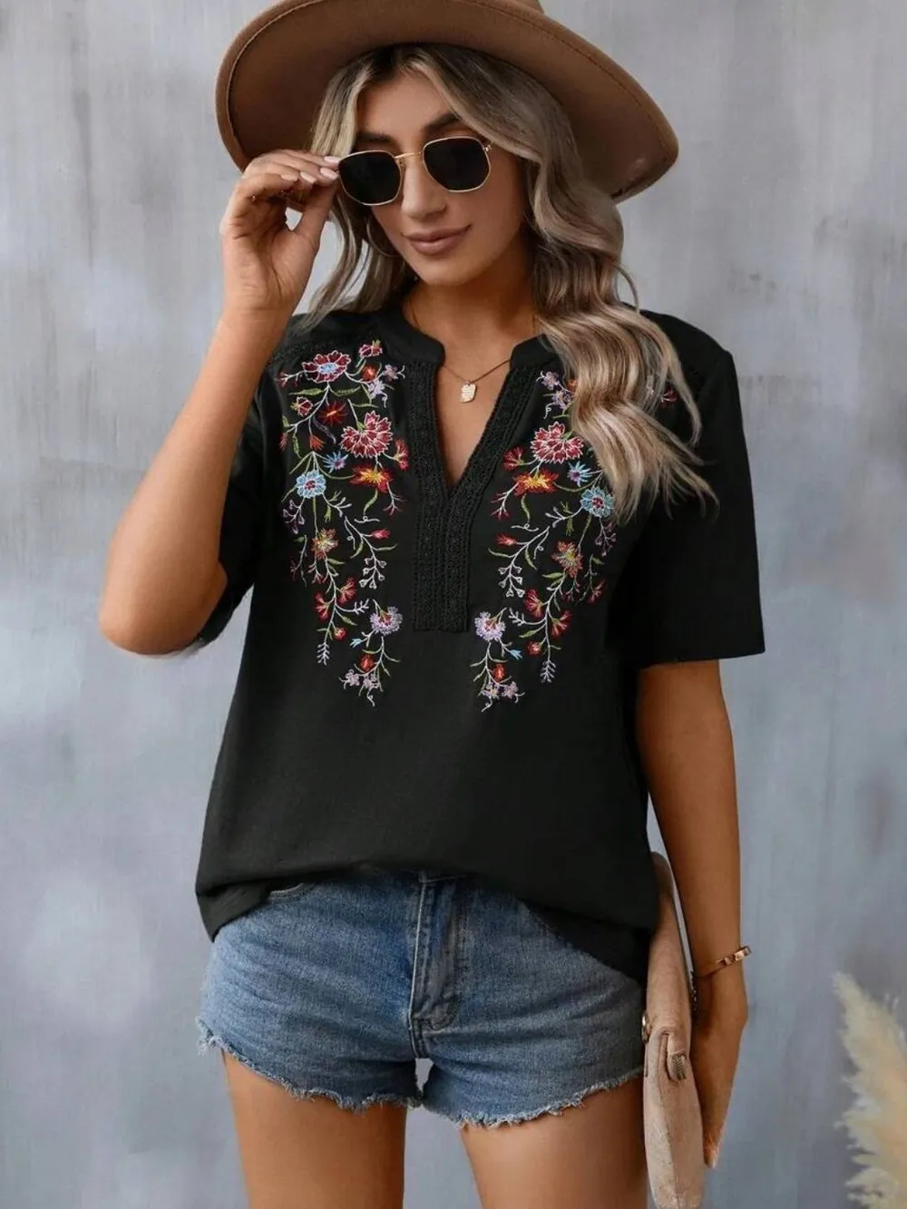 Embroidered Notched Short Sleeve T-Shirt, image 3