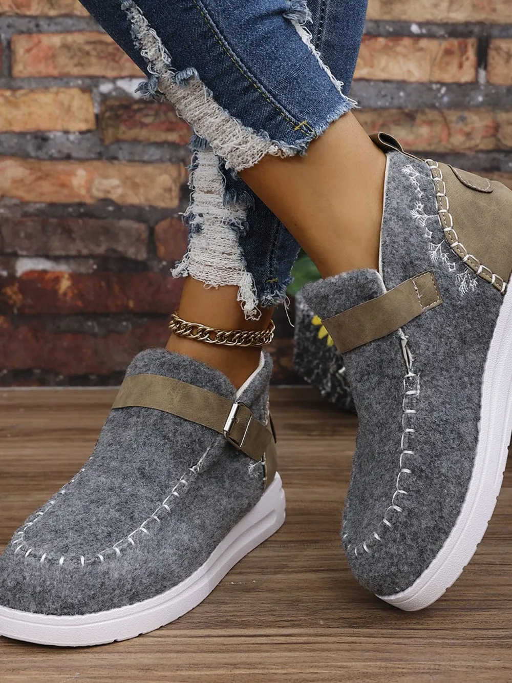 Contrast Round Toe Buckle Sneakers, image 13