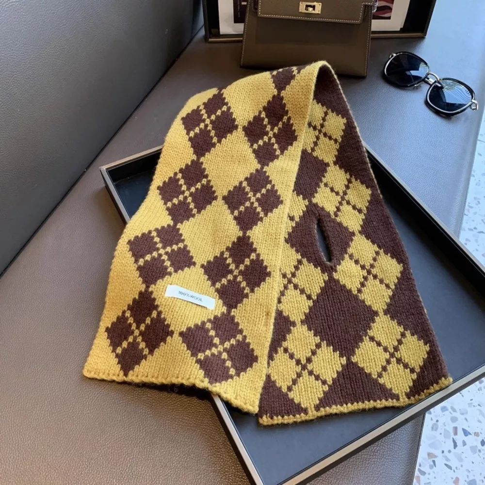 Argyle Pattern Warm Winter Scarf, image 2