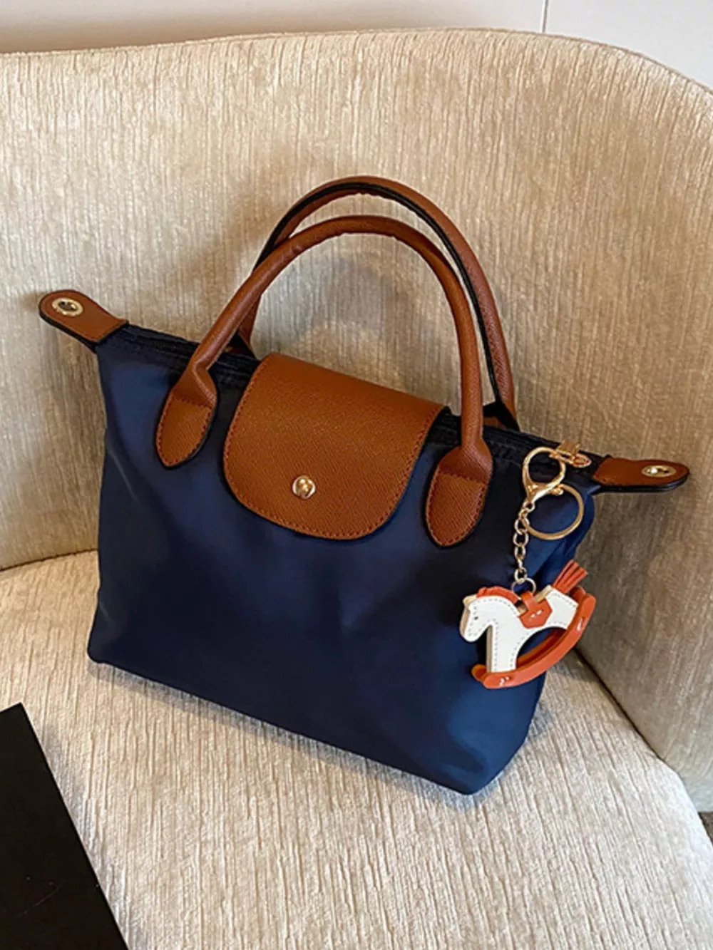 Foldable Lightweight Nylon Handbag, image 6