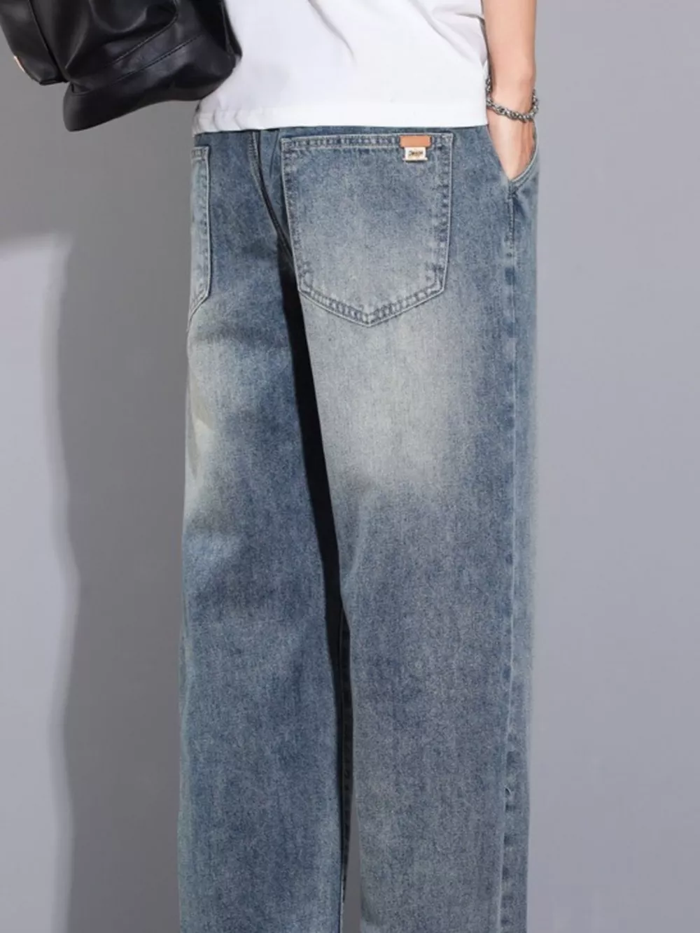 Men's Plus Size Pocketed Wide Leg Jeans, image 5