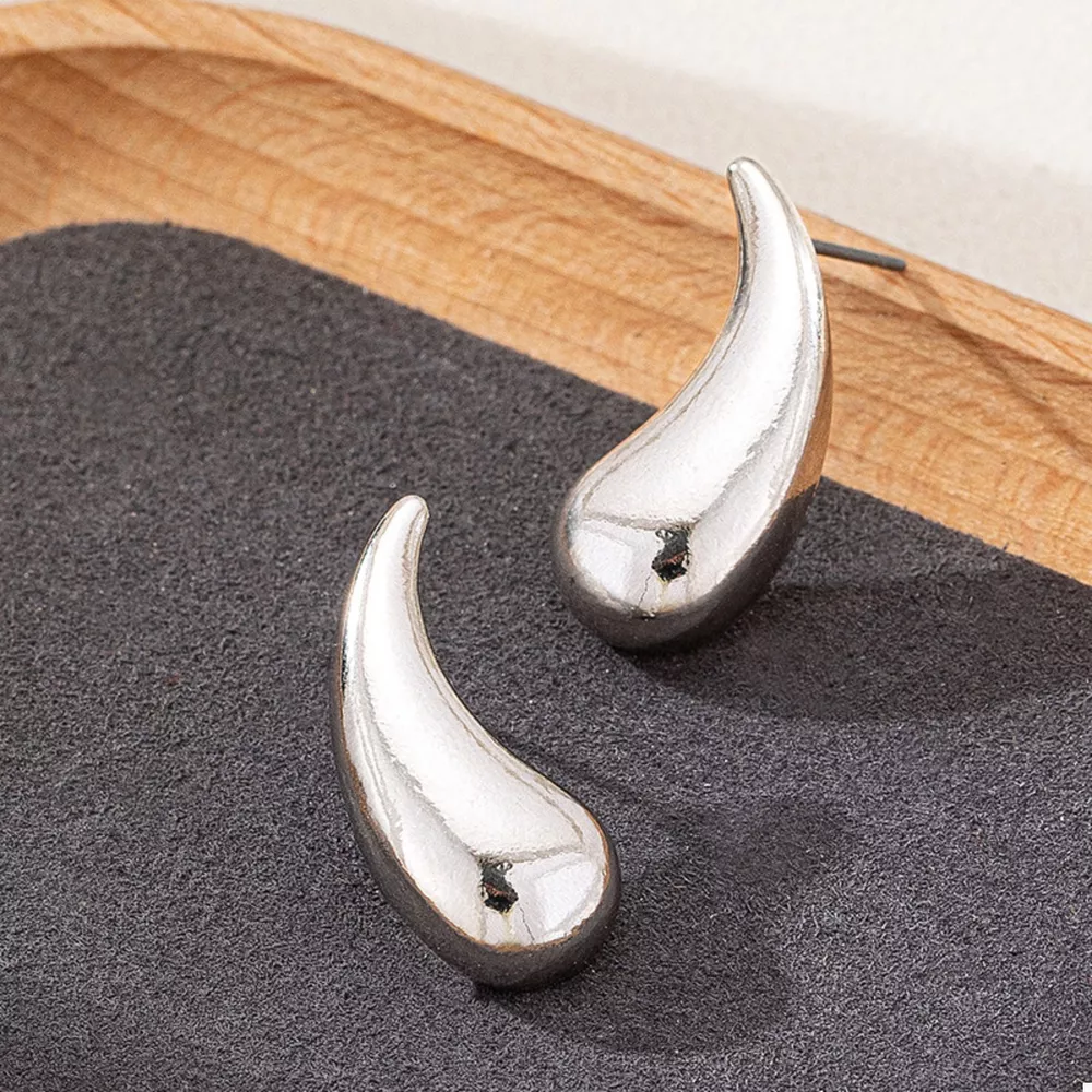 Curved Teardrop Stud Earrings, image 5