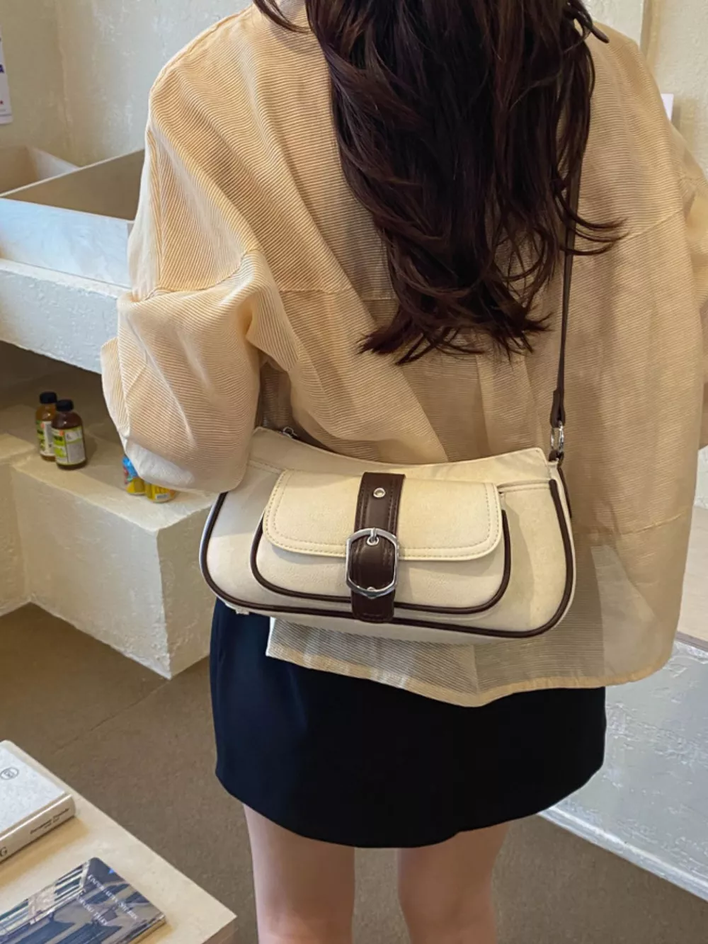 Vintage Buckle Detail Crossbody Bag, image 5