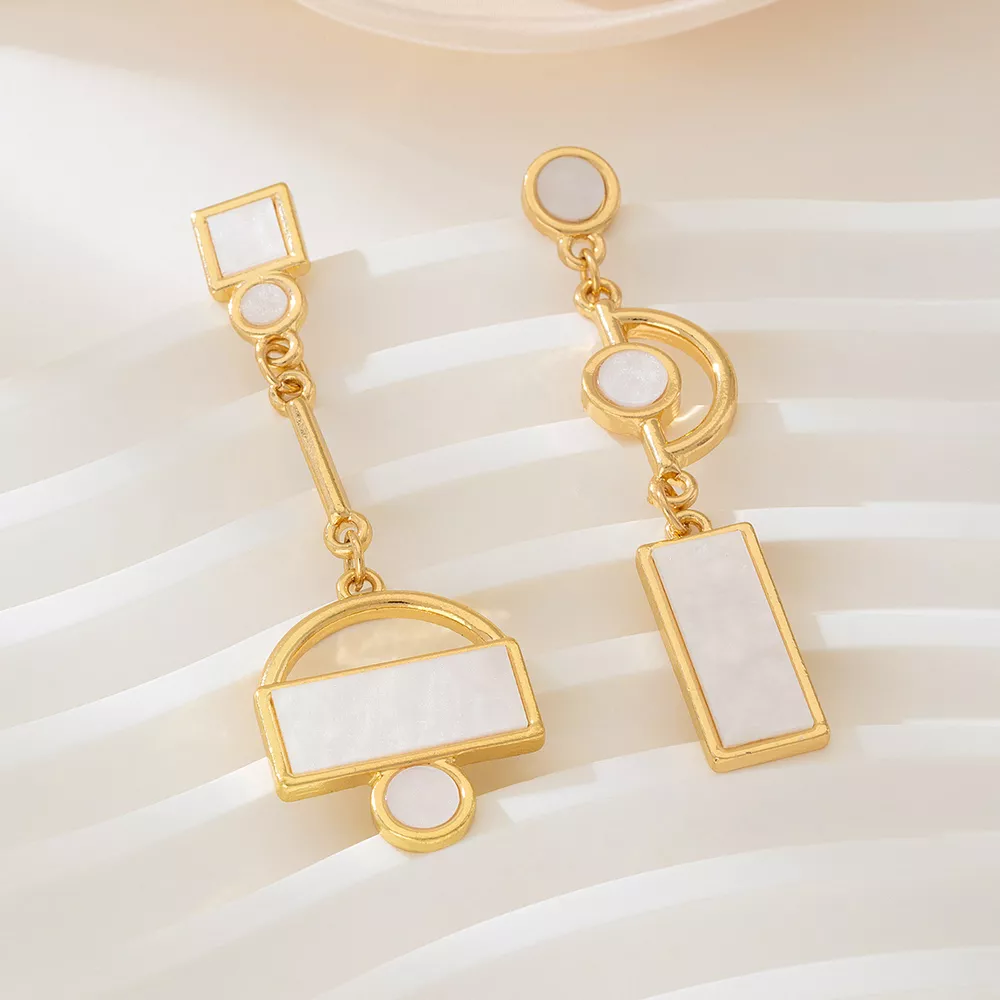 Geometric Gold Chain Drop Earrings, image 2