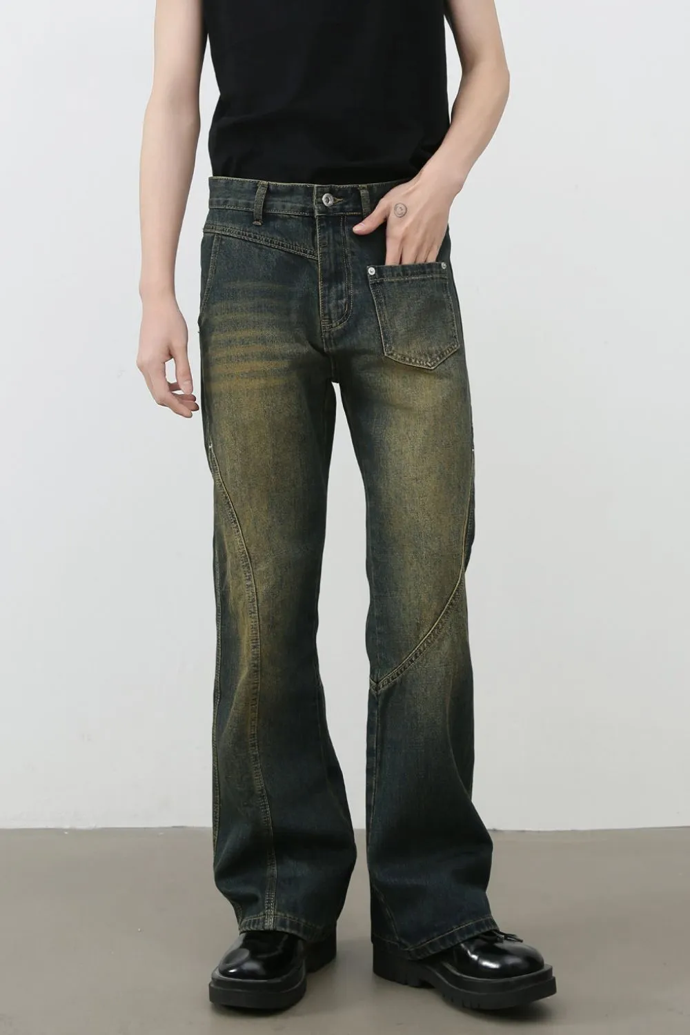 Men's Mid Rise Bootcut Jeans