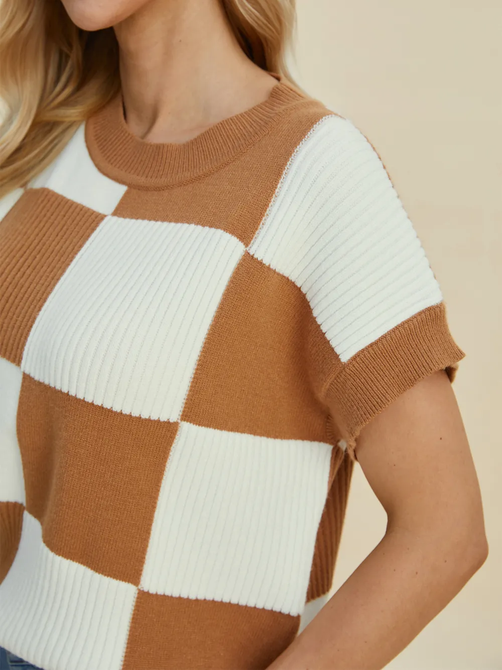 Full Size Checkered Round Neck Short Sleeve Sweater, image 5