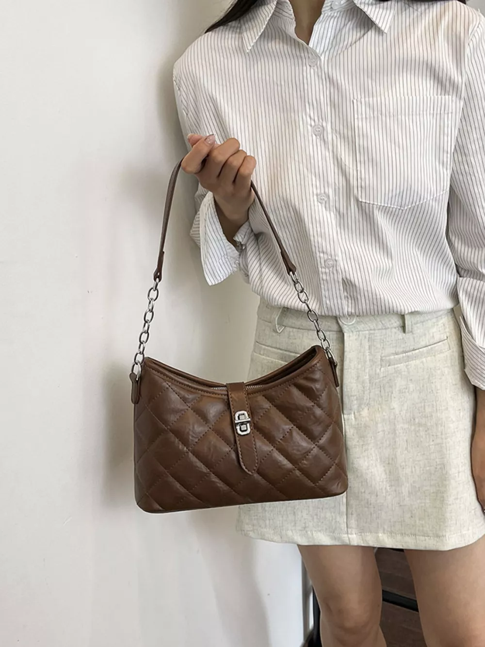 Lock Detail Quilted Shoulder Bag, image 6