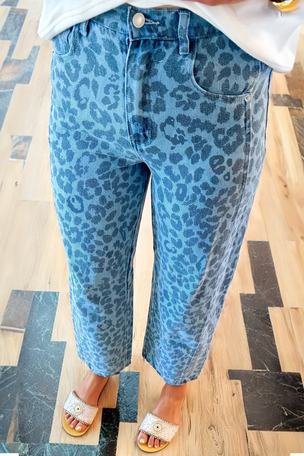 Leopard Print High-Waisted Relaxed Fit Jeans, image 2