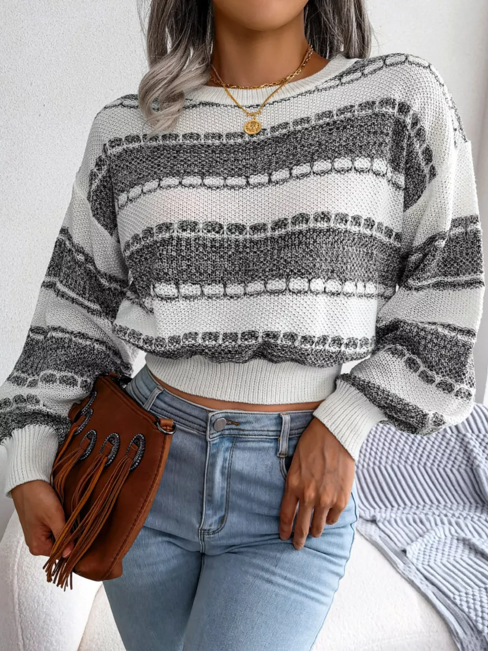 Color Block Round Neck Cropped Sweater, image 10
