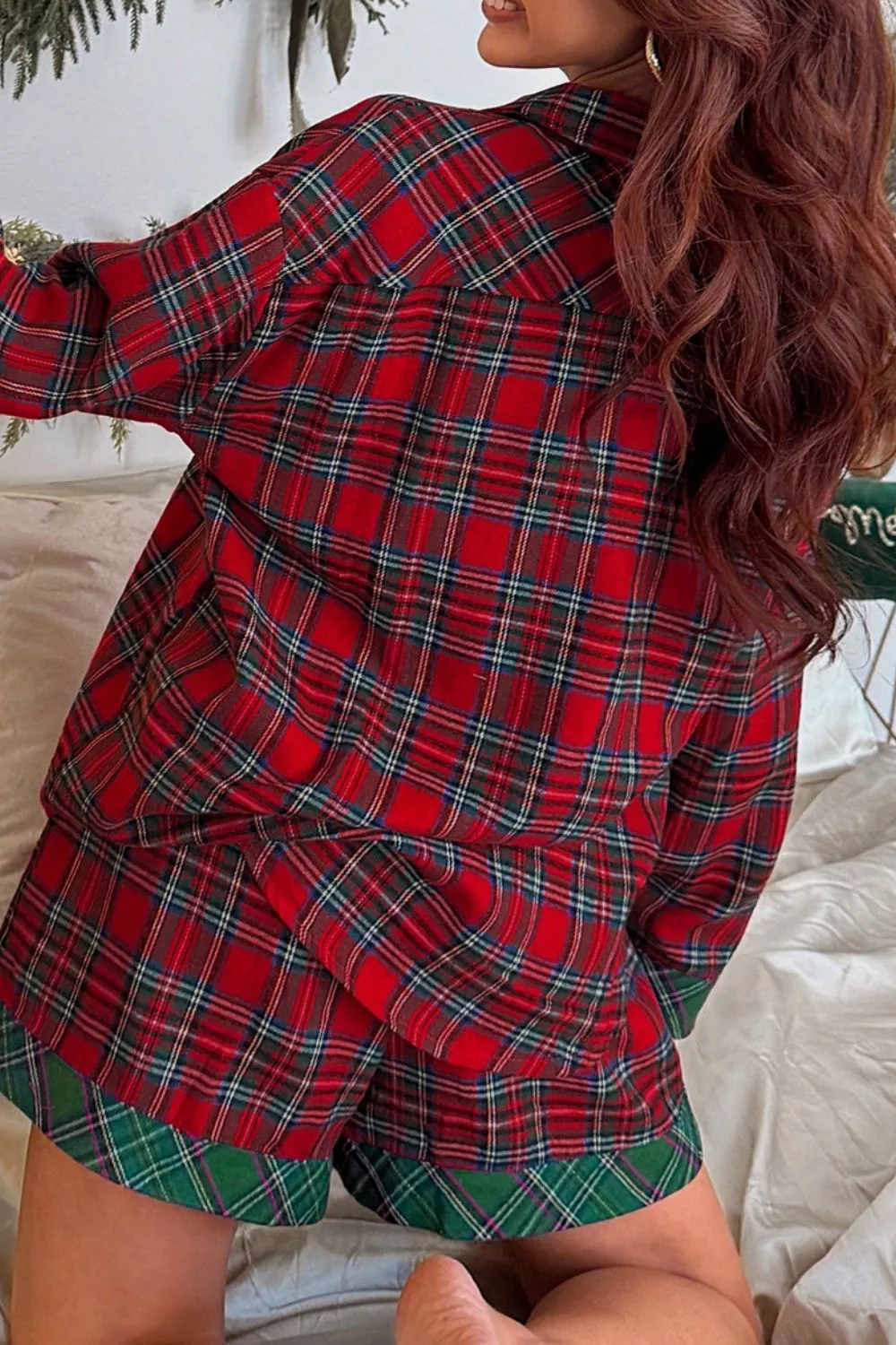 Plaid Contrast Patched Christmas Holiday Long Sleeve Shirt and Short 2pcs Pajama Set, image 2