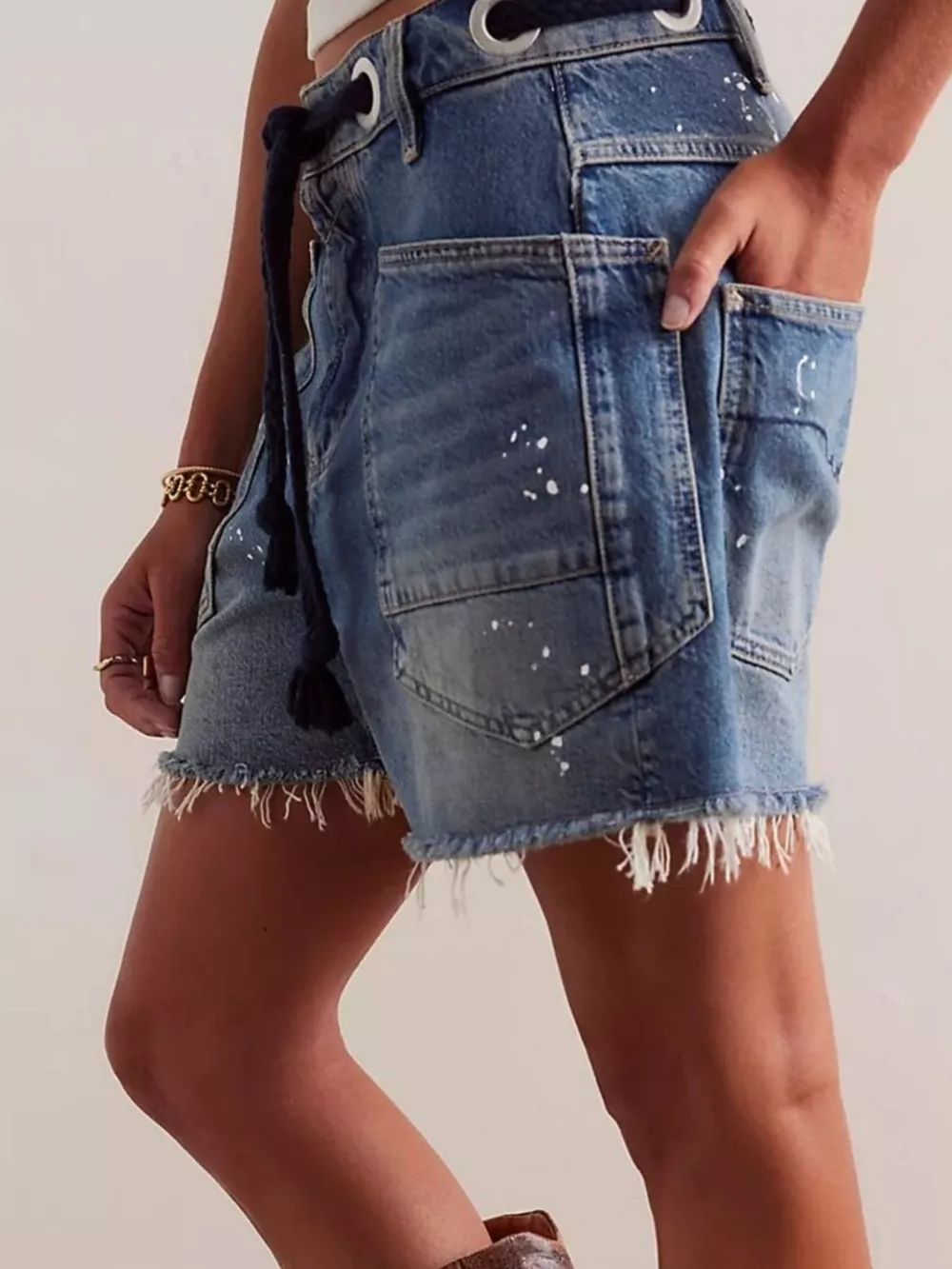Drawstring Raw Hem Denim Shorts, image 2