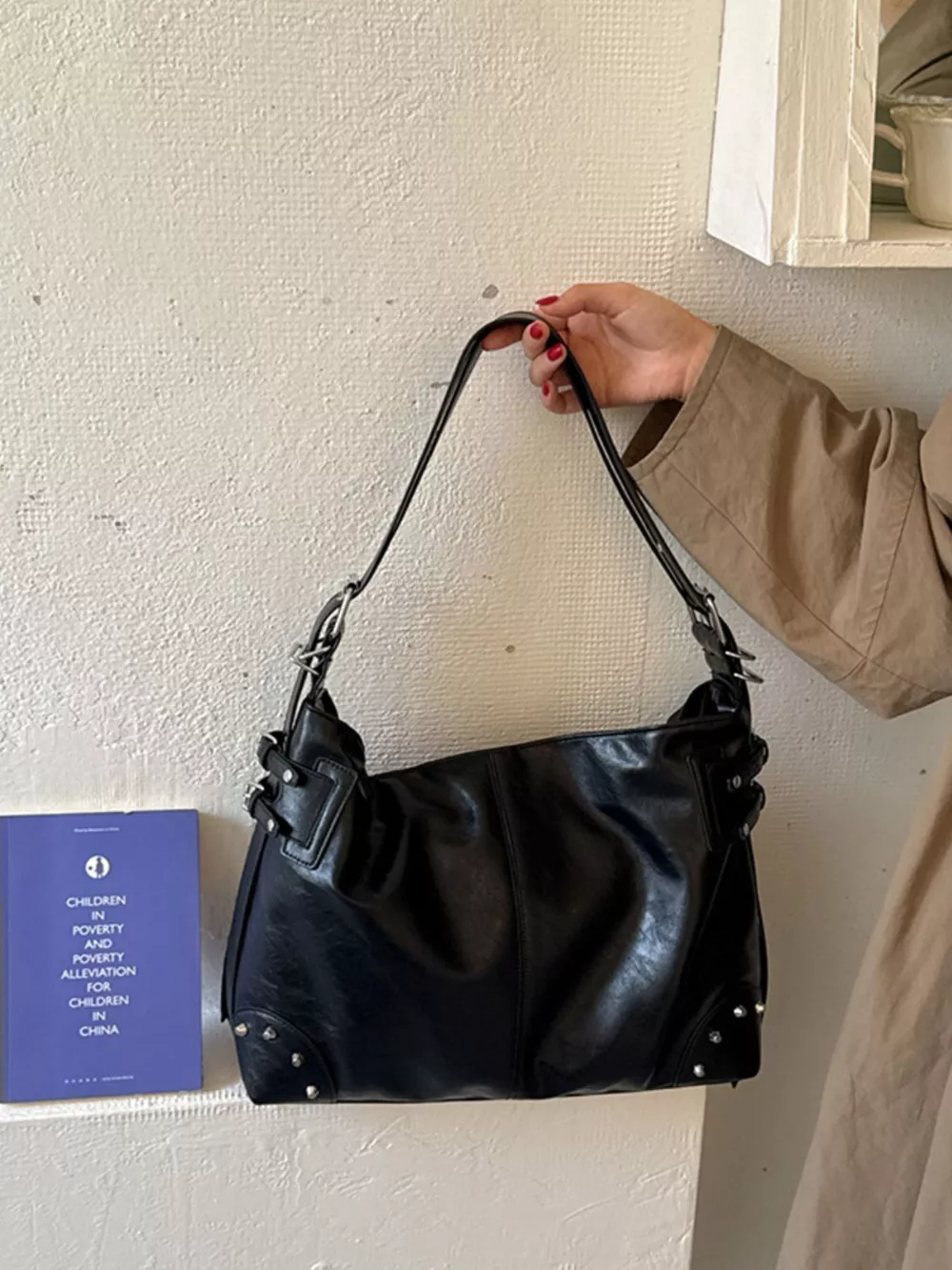 Rivet Decor Shoulder Bag, image 6