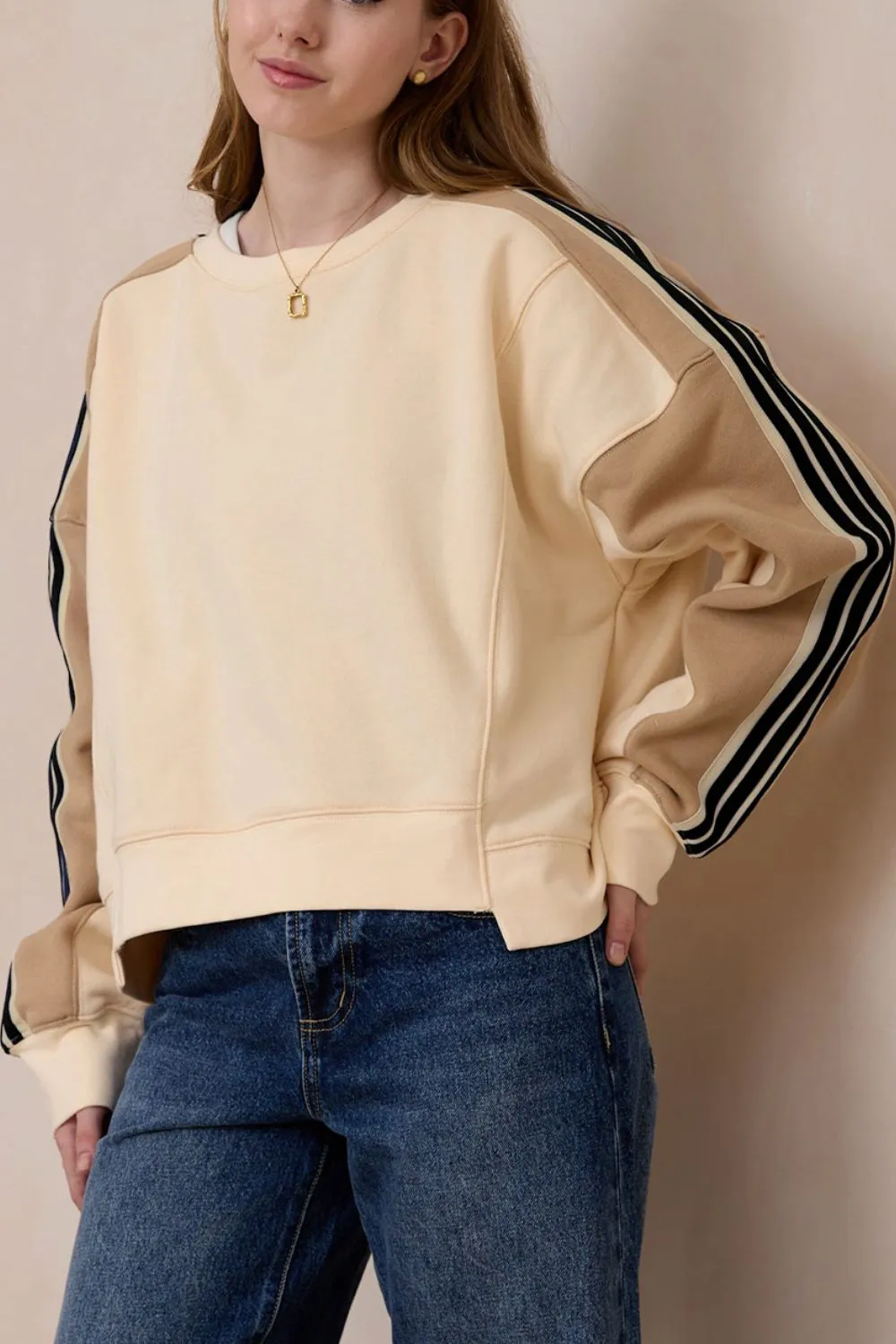 Contrast Round Neck Long Sleeve Sweatshirt, image 9