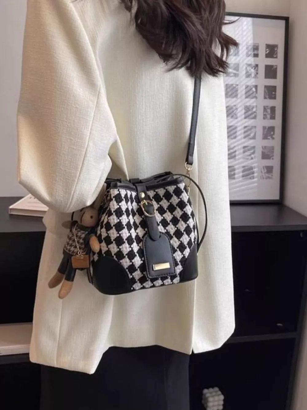 Checkerboard Pattern Bucket Crossbody Bag, image 5