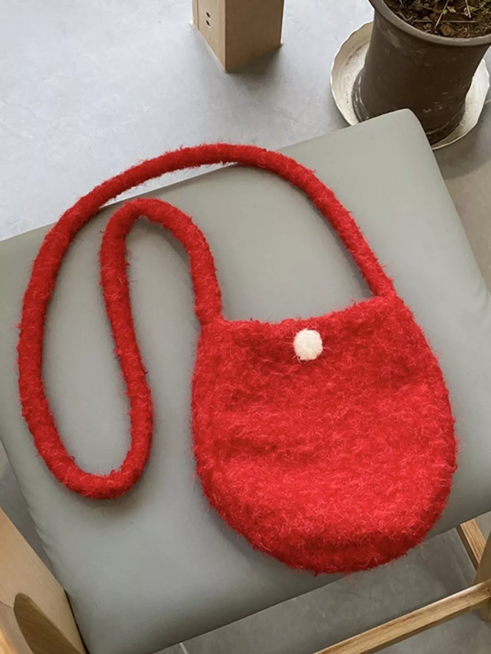 Lightweight Fluffy Crossbody Bag, image 4