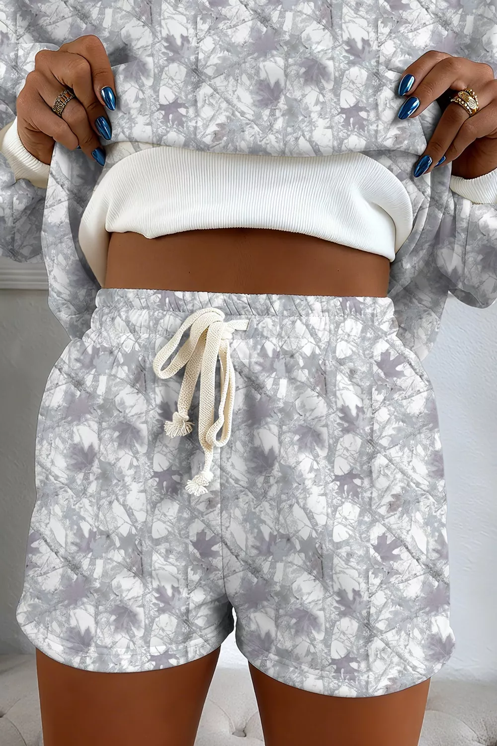 Abstract Woodland Camo Print Baggy Pullover Drawstring Shorts Set, image 2