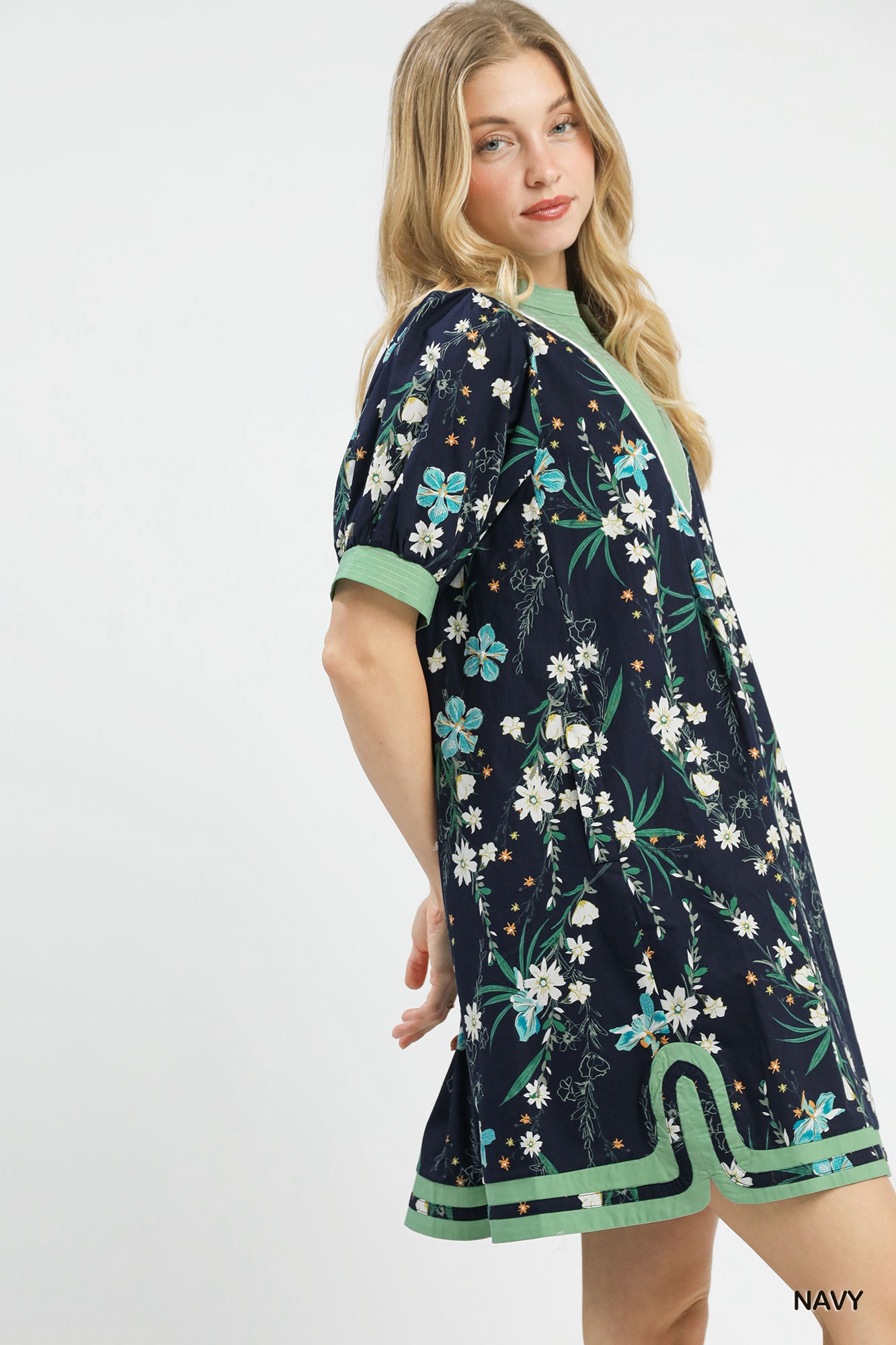 Floral Puff Sleeve Dress with Contrast Trim, image 2