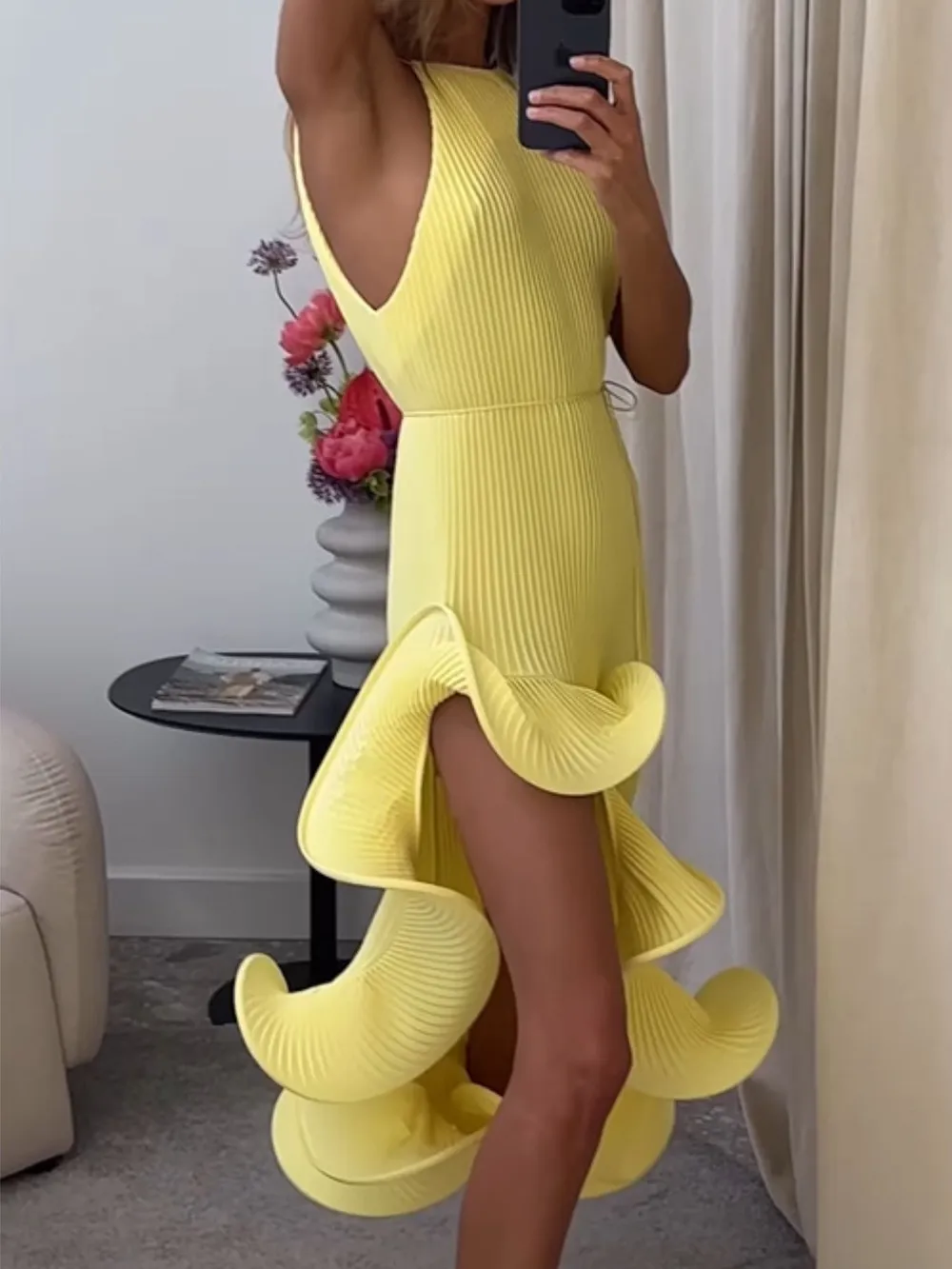 Ruffle Hem Ribbed Sleeveless Dress, image 2