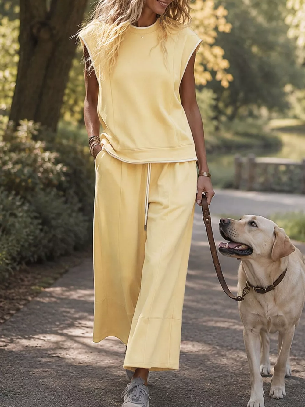 Sleeveless Crew Neck Top and Wide-Leg Cropped Pants Set, image 3