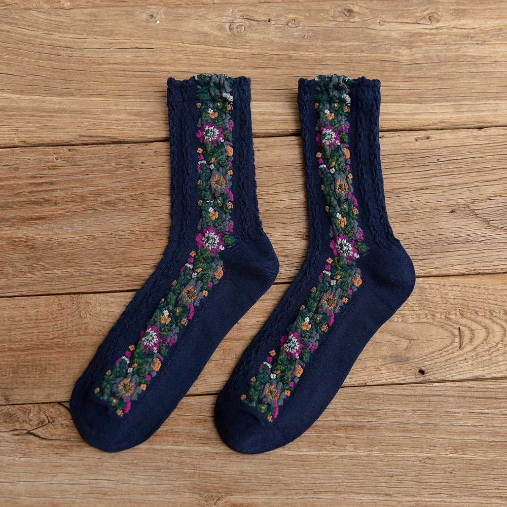 Vintage Floral Knit Crew Socks, image 4