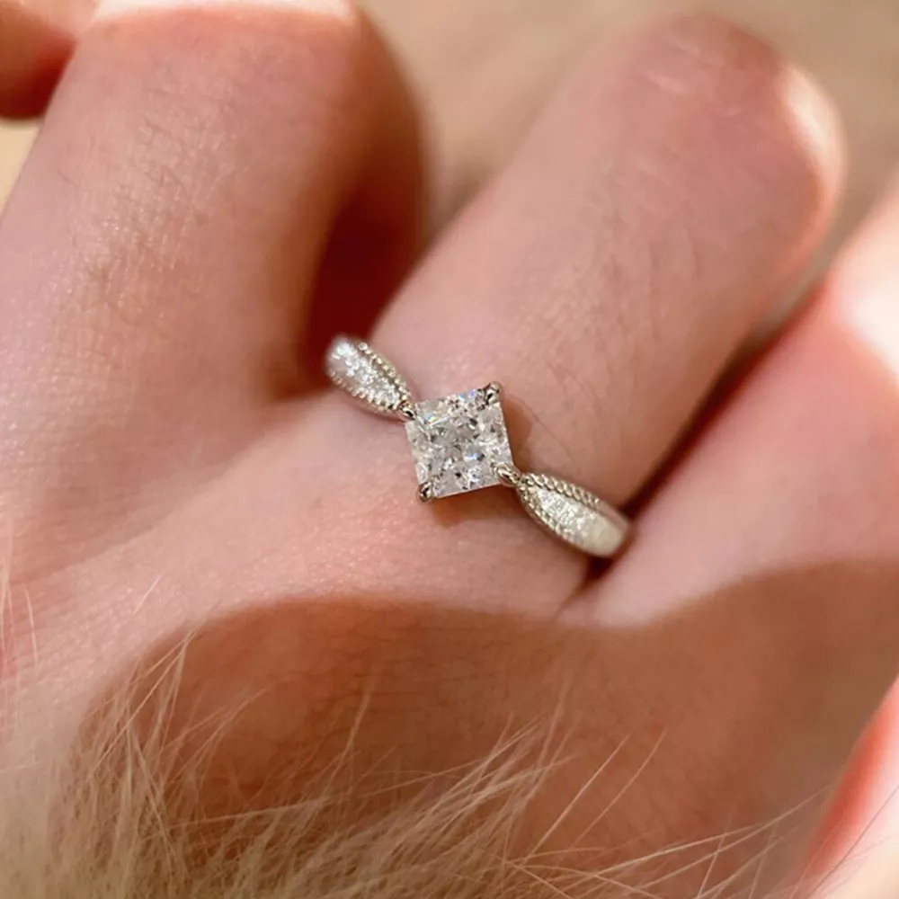 1 Carat 925 Sterling Silver Moissanite Geometric Ring