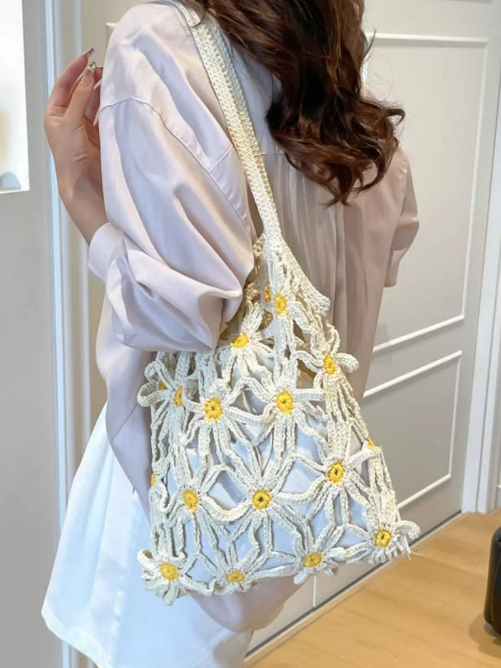 Daisy Crochet Shoulder Bag, image 2