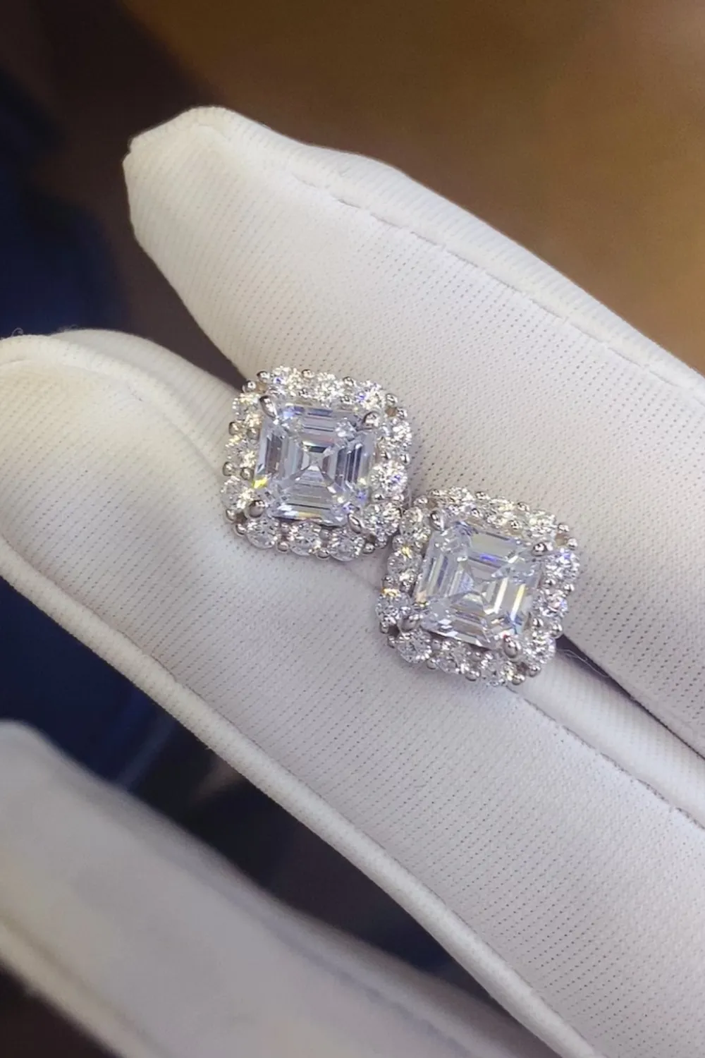 2 Carat Moissanite 925 Sterling Silver Stud Earrings, image 2