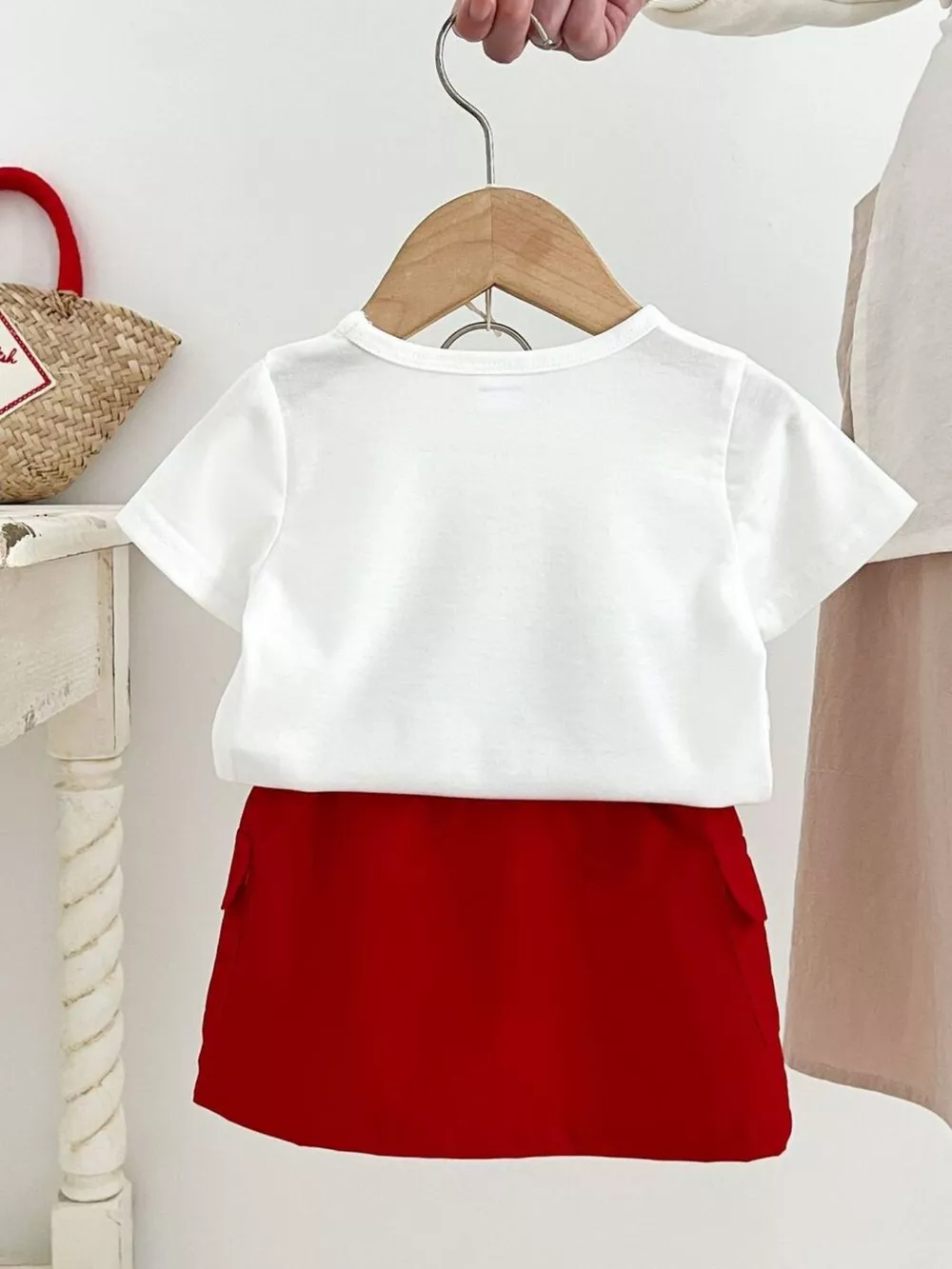 Children's Graphic Tee and Skirt Set, image 4
