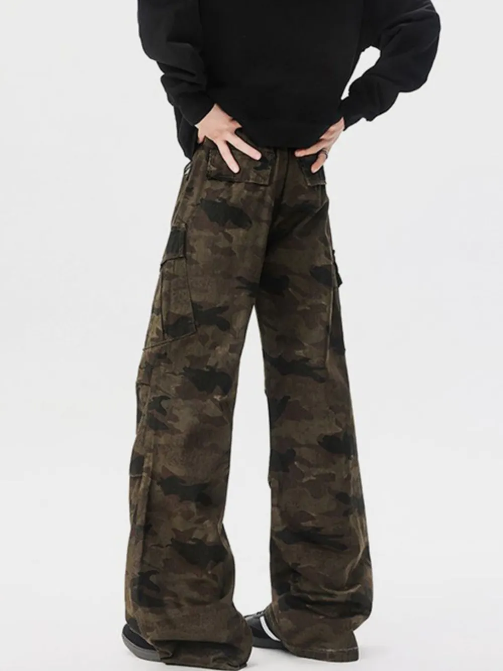 Men's Wide Leg Camouflage Cargo Pants, image 6
