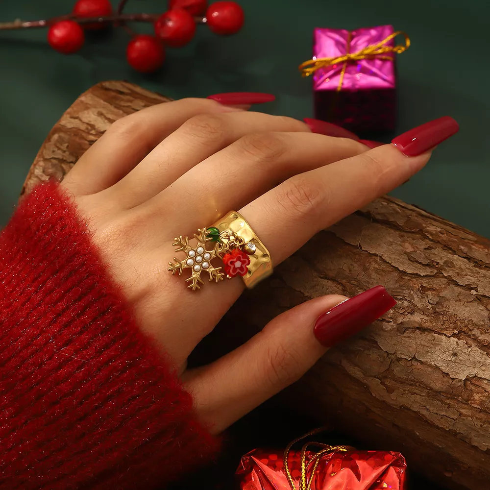 18K Gold-Plated Christmas Charm Ring, image 3