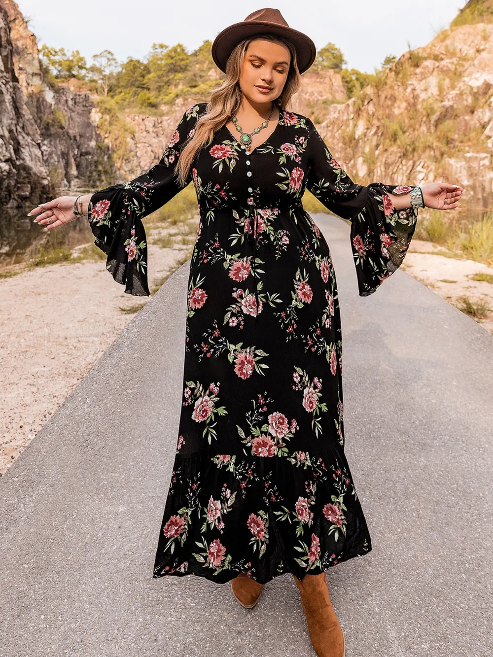 Plus Size Floral Flare Sleeve Dress, image 2