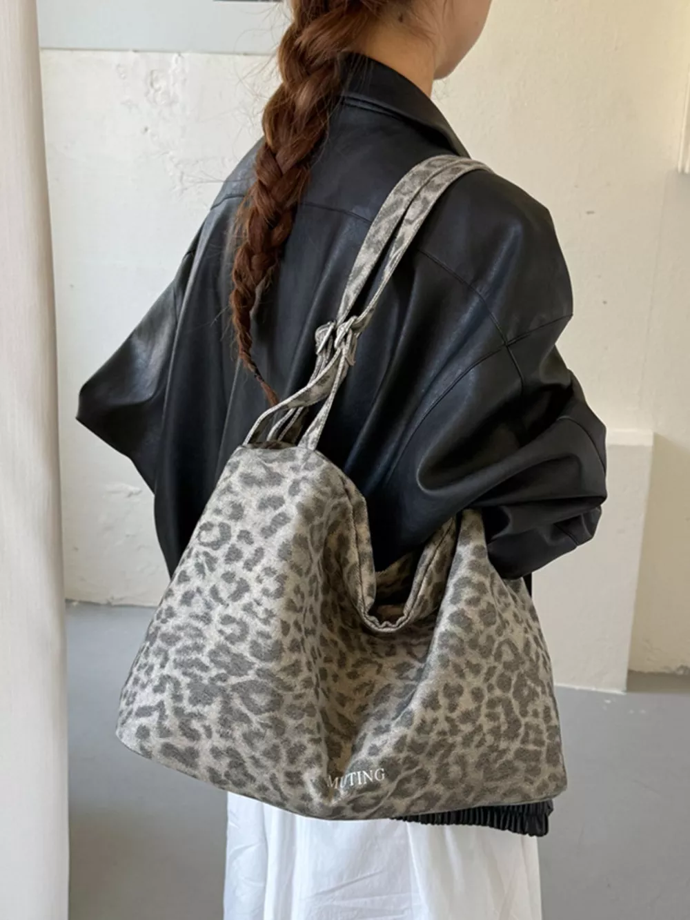 Leopard Print Shoulder Bag, image 4