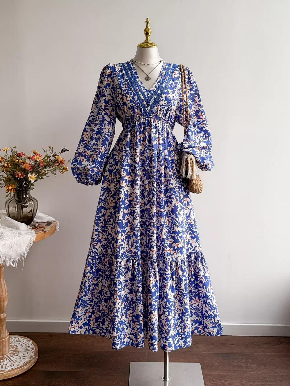 Plus Size Floral Print V-Neck Long Sleeve Maxi Dress, image 2