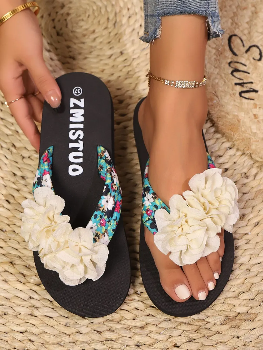 Flower Toe Post Platform Sandals, image 2