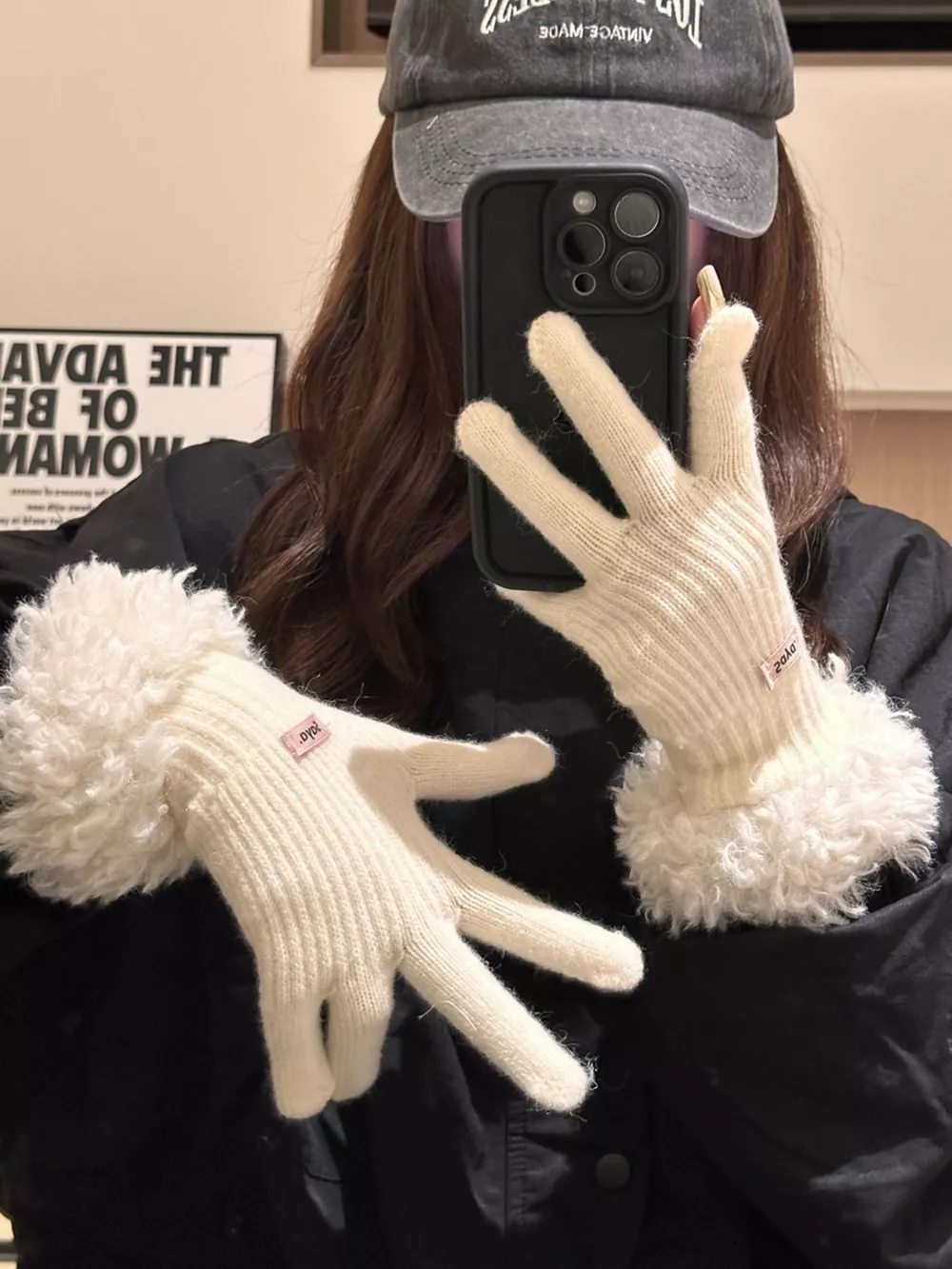 Fuzzy Cuff Knitted Gloves, image 4