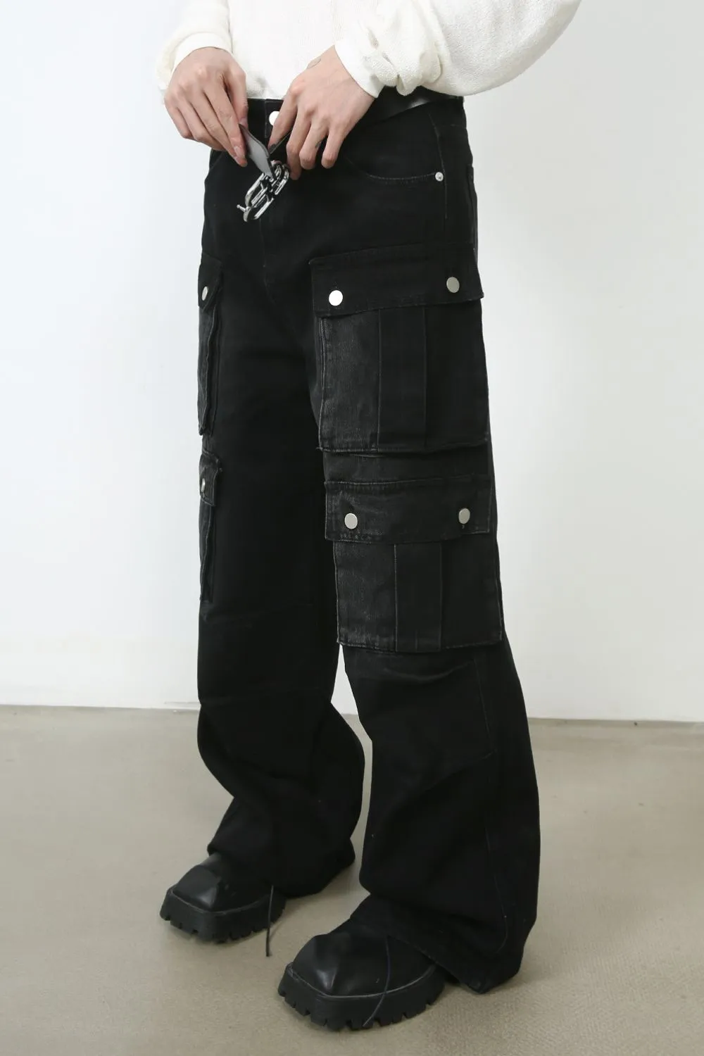 Men's Wide Leg Jeans with Cargo Pockets, image 2
