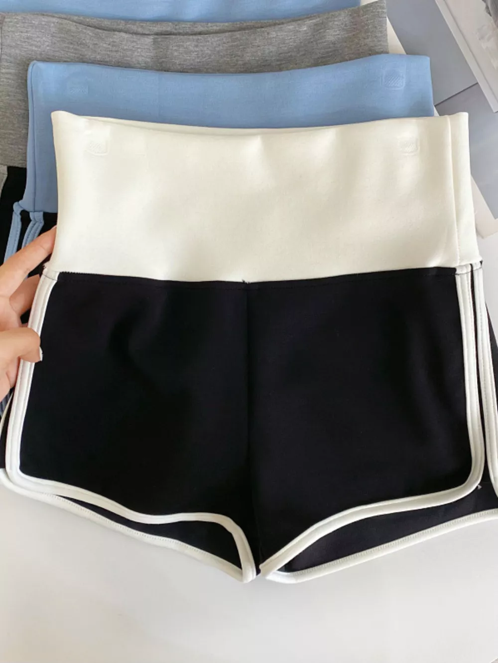 High Waist Contrast Trim Shorts, image 9