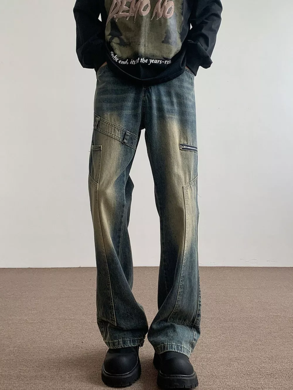 Men's Vintage Wash Flare Jeans, image 2