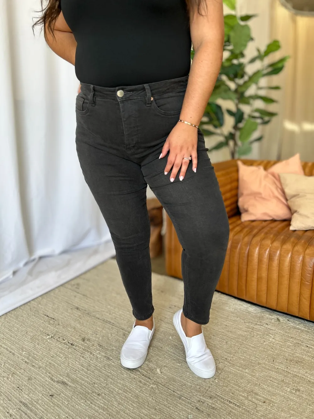Full Size High Rise Tummy Control Skinny Jeans, image 4