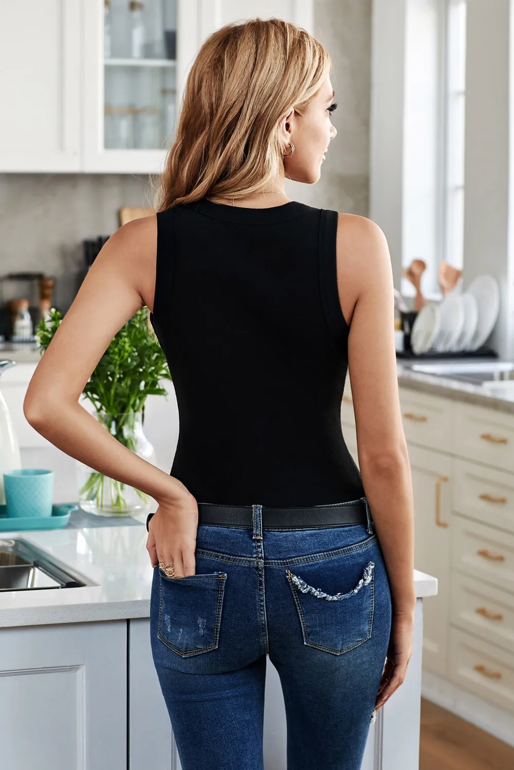 Solid Round Neck Tank, image 4