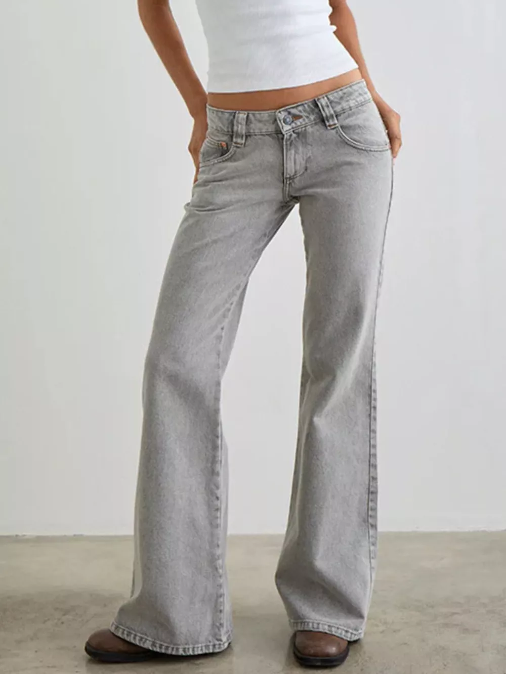 Low Rise Flare Leg Jeans, image 3